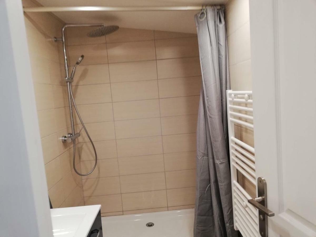 Maison Duplex & Appartement Sur Cour La Ferté-Gaucher 외부 사진